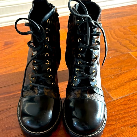Louis Vuitton Monogram Canvas Star Trail Ankle Boots - Picture 4 of 15